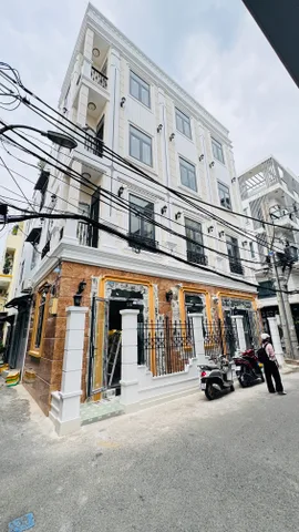 CĂN GÓC 3 MẶT TIỀN 6 PHÒNG NGỦ CÓ THANG MÁY QUẬN 4