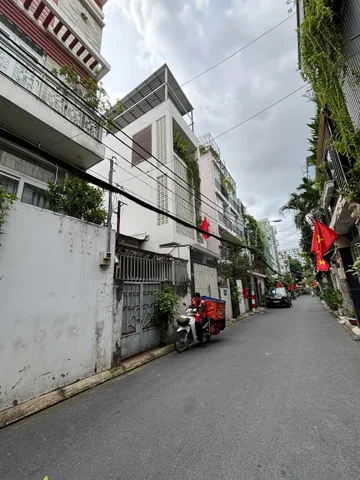 KHU VỰC HIẾM NHÀ BÁN -  TRẦN MAI NINH - 2 TẦNG - NGANG 4.4M - 85M² - GIÁ 9.5 TỶ