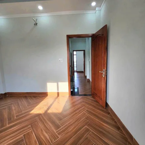 BÁN NHÀ 4 TẦNG GẦN ĐƯỜNG LIÊN PHƯỜNG, QUẬN 9 (TP. HCM) - GIÁ RẺ CHO KHÁCH MUA Ở HOẶC ĐẦU TƯ ĐỀU ĐƯỢC, CHỐT NHANH TRONG THÁNG