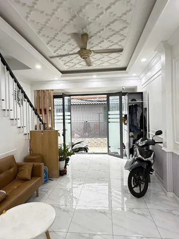 BÁN NHÀ NGAY CHỢ TRẦN VĂN ƠN, TÂN PHÚ - HXH THÔNG - NHÀ ĐẸP 2 TẦNG VÀO Ở LIỀN - GIÁ 5,8TỶ