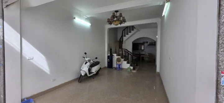 Cho thuê nhà Tô Vĩnh Diện, Thanh Xuân 52m x 4T (5 ngủ) giá 16tr_ CHO Ở NHÓM