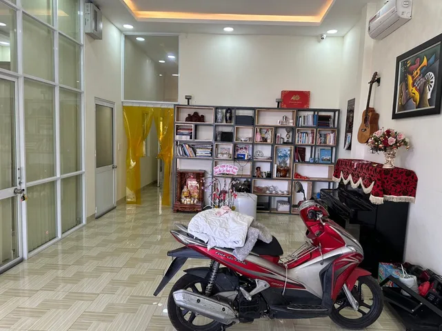 CẦN BÁN 219M2 NHÀ CẤP 4 ĐẸP MẶT TIỀN ĐƯỜNG THẾ LỮ
