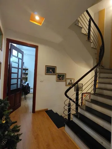 Bán Nhà riêng 46m2 có sẵn 46 m2 thổ cư giá 12.7 tỷ tại Đường Võng Thị Phường Nhật Tân Quận Tây Hồ Hà Nội