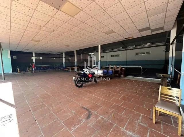 🔥 CHO THUÊ MẶT BẰNG 2.000M² MẶT TIỀN ĐƯỜNG LỚN – NGANG 50M – 100 TRIỆU/THÁNG 🔥