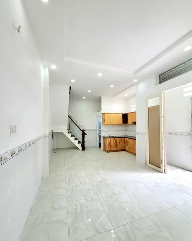 NHÀ CHÍNH CHỦ GẤP BÁN 2 LẦU MỚI Ở LIỀN - CAO THẮNG - NGANG 8.1M - 32M² - GIÁ 6.7 TỶ