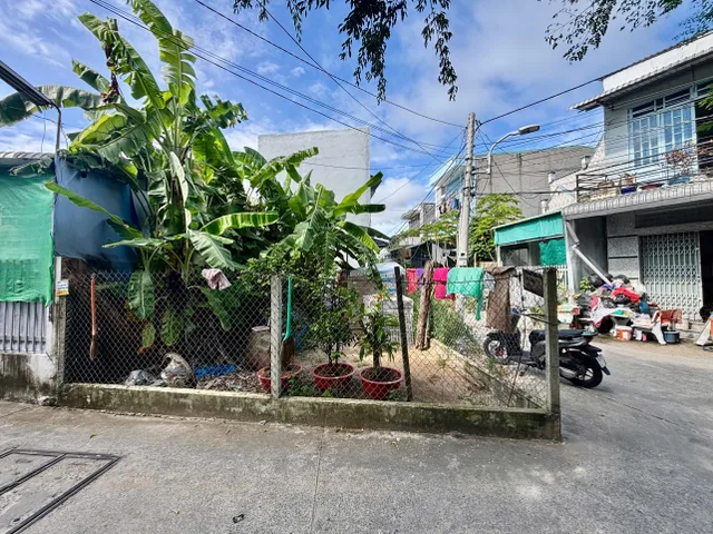 1 TỶ 350 TRIỆU – NỀN GÓC 2 MẶT TIỀN LỘ Ô TÔ

Hẻm 67 Nguyễn Thông, An Thới, Cần Thơ
Cách Nguyễn Thông khoảng 20m, ô tô tới nền.

• 57,1m² – ngang 5,47m × 10,35m
• Sổ hồng, thổ cư 100%
• Góc 2 mặt tiền – hướng Bắc, Tây

Giá 1 tỷ 350 triệu

Hữu du