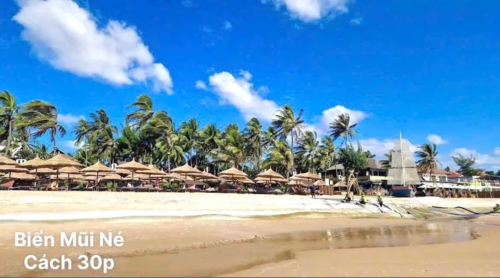 LÔ ĐẤT ĐÓN SÓNG HẠ TẦNG – SÂN BAY PHAN THIẾT .DT 2.380M2 - GIÁ CHỈ : 1.750 TỶ