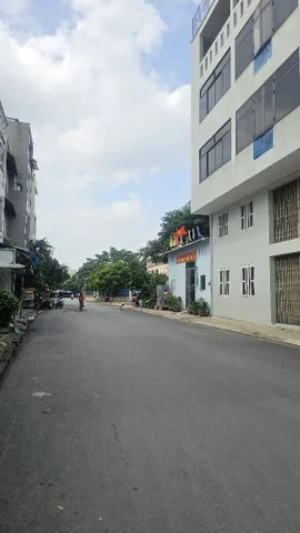 Bán Nhà riêng 3 Tầng, DT 111m2 có sẵn 111 m2 thổ cư giá 9.65 tỷ tại Đường Đướng Sồ 18 Phường Bình Hưng Hòa Quận Bình Tân TP. Hồ Chí Minh