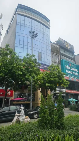 TÒA VĂN PHÒNG MẶT PHỐ CẦU GIẤY 392M² x10 TẦNG DÒNG TIỀN 9,5 TỶ/NĂM