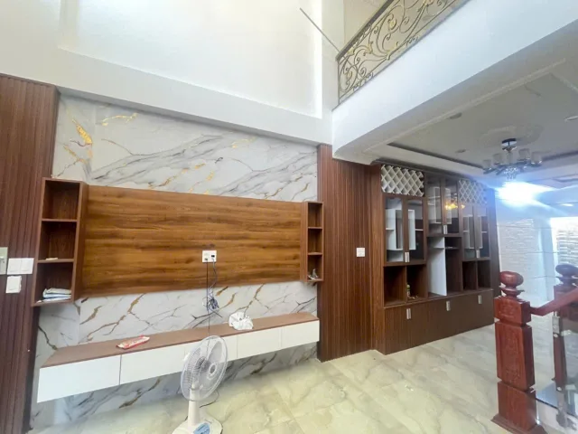 Siêu Phẩm Nhà 4 Tầng_cách Phạm Văn Đồng 10 bước chân_Linh Tây_Thủ Đức_Hoàn công đủ