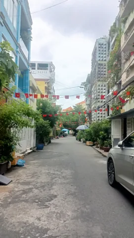 Gần MT Lãnh Binh Thăng, Kế Bên Cư Xá Bình Thới. 
Ngang 4 dài 11m xây 4 tầng, chỉ 7ty nhinh
+ Nhà 4PN 3WC, cách 15m ra mặt tiền
+ Vị trí kết nối nhanh Lê Đại Hành, Ba Tháng Hai, Lạc Long Quân... 
 👉LH: 0706.120.931 ( PTrang ) 👈

#BĐS #Nhà #Chợ #Trung