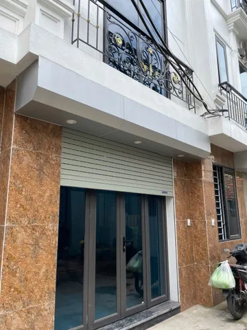 Cho thuê nhà ngõ 27 Liên Mạc, Bắc Từ Liêm, 15 triệu/ tháng. Ưu tiên: Hộ gia đình, văn phòng, ở nhóm đi làm.