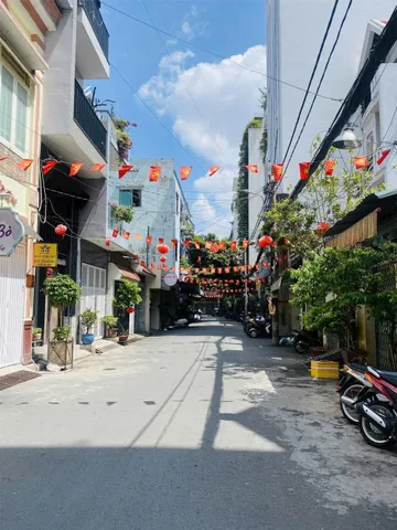 NGANG 5M - 4 TẦNG. NGAY HXH LÝ THƯỜNG KIỆT - CHỢ TÂN BÌNH - NHỈNH 7TY HƠN
5x15m – 5PN, 5WC. Nhà BTCT, ở + giữ tiền đều tốt
📍 Gần ĐH Bách Khoa – Chợ Tân Bình – Lạc Long Quân. Giáp Quận 10 – Quận 11
✔ Sổ vuông – hoàn công đủ
LH Zalo: 070.612.0931 ( Huyề