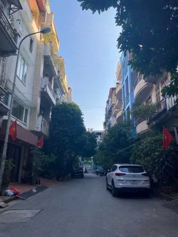HXH 6m gần ĐH Bách Khoa, ngay Lý Thường Kiệt và kế bên Bắc Hải.  60m2 xây 4 tầng btct, nhỉnh 9ty hơn xíu