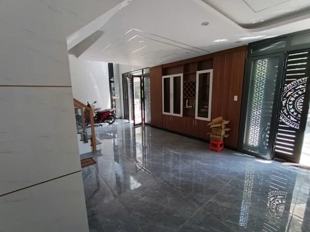 Bán Nhà 5 tầng Đường Liên khu 4 - 5 Phường  Bình Tân