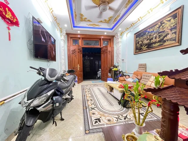 🏡 SÁT CHỢ PHẠM VĂN BẠCH – 72M² – 4 TẦNG – THANG MÁY – 3PN