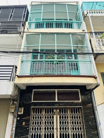 NGAY BÙI THẾ MỸ - TÂN BÌNH – 3 TẦNG KIÊN CỐ - NHÀ ĐẸP VUÔNG VỨC - 32M2 - 3 PHÒNG NGỦ - PHONG THỦY TỐT - HẺM 3 GÁC THOÁNG - 4.6TY