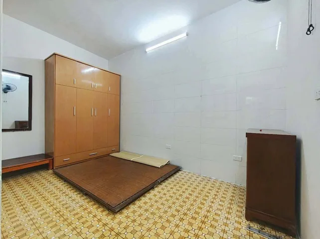 CHO THUÊ NHÀ NGUYÊN CĂN PHỐ HÀNG BÔNG, HOÀN KIẾM, NGÕ THOÁNG, GẦN NGAY PHỐ