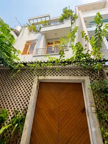 Bán Nhà 80m2- 3 lầu- 2 mặt hẻm trước/sau, ngay Nguyễn Đình Chính Phú Nhuận