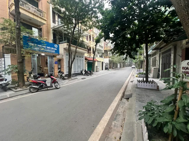 Cho thuê nhà liền kề khu Đô thị mới Định Công, DT 120m2 x 4 tầng, 25 triệu/th