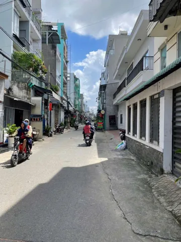 45m2 ( 5 × 9m ) xây 3 tầng, 7ty nhinh. HXH Ngã Tư Bảy Hiền, gần chợ Tân Bình, Lý Thường Kiệt. Nhà 3PN 3WC vô ở ngay