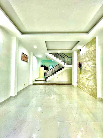 50m2 ( 4 × 12.5m ) xây 5 tầng 6ty nhinh. Ngay Kênh Tân Hóa gần mặt tiền Âu Cơ - Lạc Long Quân