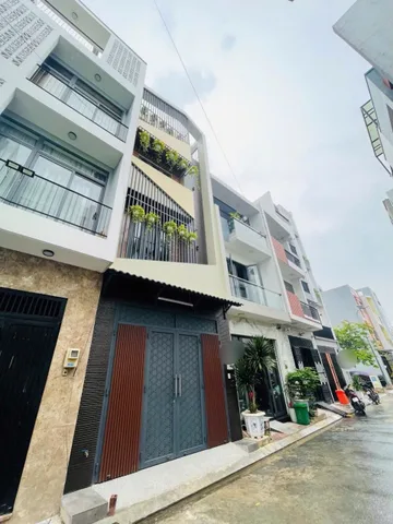 Ngang 4 dài 15m xây 4 tầng, chỉ 7.1ty. HXH 6m đỗ cửa, gần khu Sân Bay, Nhà Ga T3, cách 500m ra mặt tiền Trường Chinh, gần chợ Tân Sơn Phạm Văn Bạch