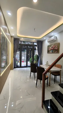 40m2 xây 4 tầng - 6ty nhinh. Ngay Vòng Xoay Lê Đại Hành - Nguyễn Thị Nhỏ, gần Ba Tháng Hai