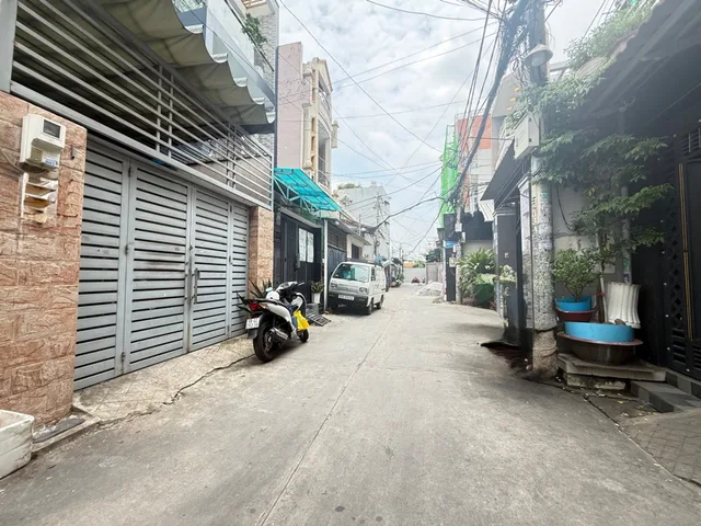TÂN HƯƠNG, TÂN PHÚ, HẺM 2 Ô TÔ NÉ NHAU THÔNG, NGANG HIẾM 6M X 13M, 5 TẦNG, SỔ VUÔNG A4 - GIÁ CHỈ 9.8TỶ
