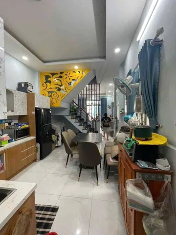 Nhà 2 tầng Trường Thọ - 70m2 - Chỉ 4.2 tỉ - Nhà BTCT 50m ra đường xe tải - Gần tuyến Metro, cầu vượt qua Thanh Đa