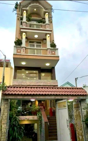 BÁN GẤP NHÀ HẦM ĐƯỜNG LINH ĐÔNG - GIẢM NGAY 1 TỶ - CHỈ HƠN 100M RA PHẠM VĂN ĐỒNG!