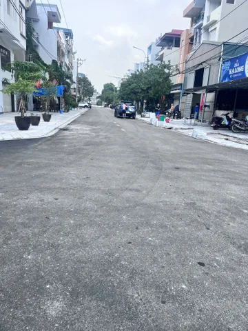 Bán Đất 80m2 có sẵn 80 m2 thổ cư giá 7.9 tỷ tại Phường Yết Kiêu Thành phố Hạ Long Quảng Ninh