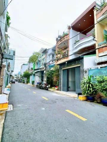 HẺM XE HƠI 6M - NGAY TRƯỜNG CHINH - KHU SÂN BAY - CỘNG HÒA - GẦN 60M2 XÂY 3 TẦNG - 7TY NHINH