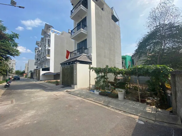 Đất 65m2 thổ cư_cách Phạm Văn Đồng chỉ 20m_Khu dân trí cao_Yên tĩnh_P.Linh Tây TP.Thủ Đức
