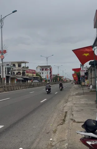 Bán Nhà riêng 165m2 có sẵn 165 m2 thổ cư giá 3.05 tỷ tại Thị trấn La Hà Huyện Tư Nghĩa Quảng Ngãi