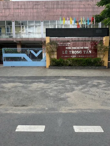 Bán Nhà riêng 56m2 có sẵn 56 m2 thổ cư giá 5.7 tỷ tại Đường Bờ Bao Tân Thắng Phường Tây Thạnh Quận Tân Phú TP. Hồ Chí Minh