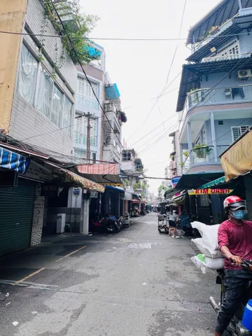 NHÀ 5 TẦNG MẶT TIỀN CHỢ - KINH DOANH SẦM UẤT - NGUYỄN THIỆN THUẬT - BÀN CỜ - 30,1M2 - HOÀN CÔNG ĐỦ - HẺM 6M XE HƠI TRÁNH