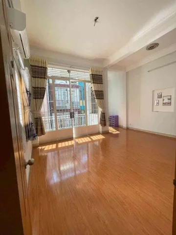 MẶT TIỀN TRẦN VĂN QUANG – NGAY CHỢ – ĐƯỜNG 8M CÓ LỀ 2M – 6 TẦNG – 58M²