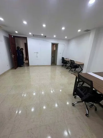 Bán Nhà riêng 82m2 có sẵn 82 m2 thổ cư giá 43.5 tỷ tại Đường Trung Kính Phường Trung Hoà Quận Cầu Giấy Hà Nội