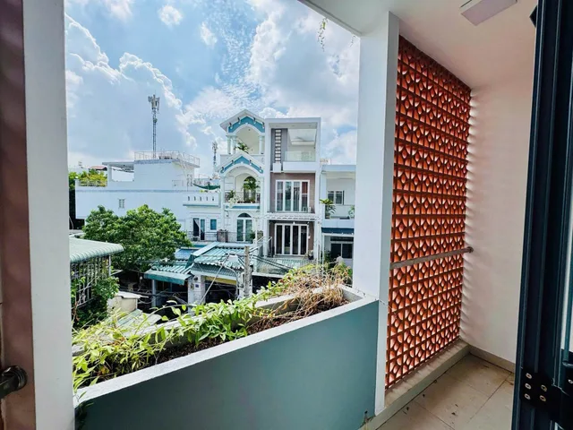 Bán Nhà trọ 5 Tầng, DT 163m2 có sẵn 163 m2 thổ cư tại Đường Vườn Lài Phường Tân Thành Quận Tân Phú TP. Hồ Chí Minh