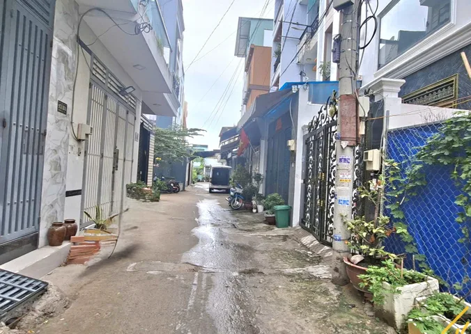 Chỉ hơn 6ty, nhà đẹp 5 tầng Hương lộ 2 (72m2) hẻm xe hơi thông