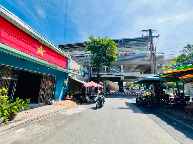 Nhà 2 Tầng 110m2 thổ cư_9.8 tỷ_Mặt Tiền đường Nhánh Nguyễn Văn Bá_Ngay chân Ga Metro_Trường Thọ TP Thủ Đức