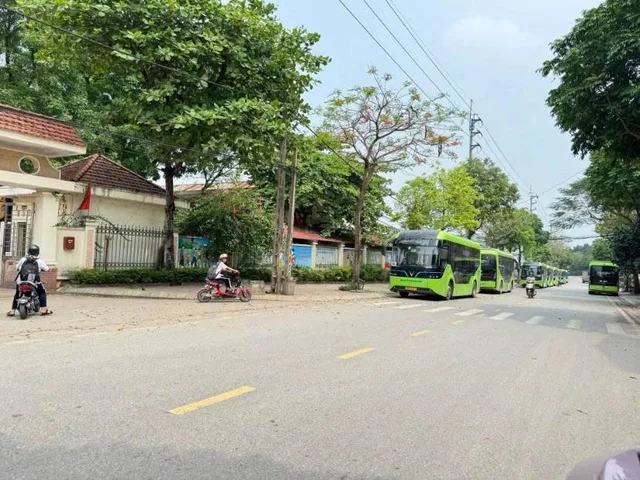 Bán Đất 100m2 có sẵn 100 m2 thổ cư giá 1.78 tỷ tại Phường Xuân Khanh Thị xã Sơn Tây Hà Nội