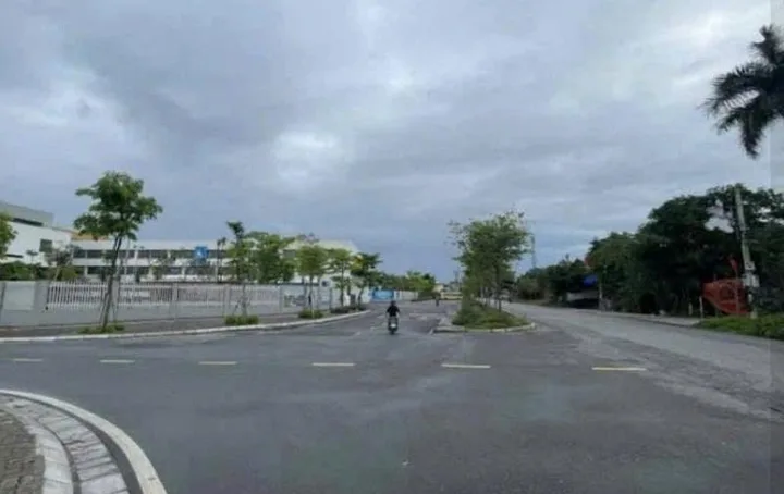 Bán Đất 100m2 có sẵn 100 m2 thổ cư giá 1.78 tỷ tại Phường Xuân Khanh Thị xã Sơn Tây Hà Nội