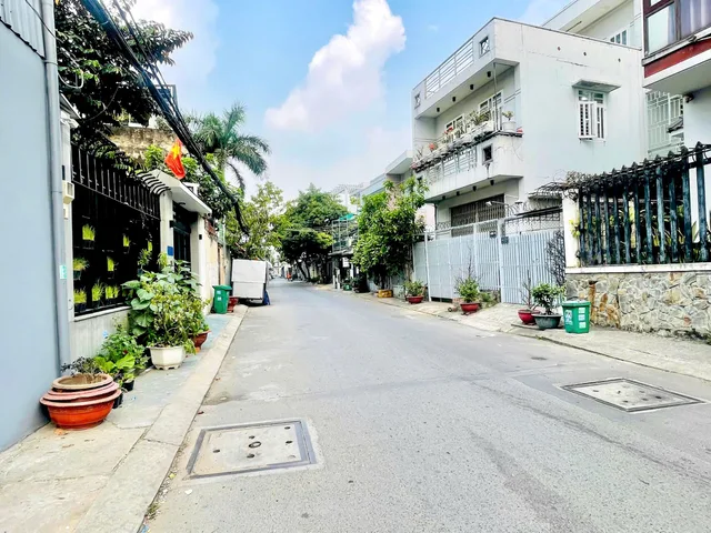 Ngộp Giảm Mạnh_203m2 Đất ớn Trường Thọ_Sát Mặt Tiền_oto Vivu_Ngay Vành Đai 2_11.5 tỷ