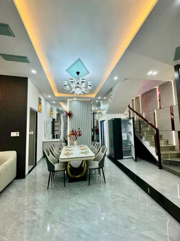 NHỈNH 4Đ- NHÀ TRẦN CAO VÂN VÀI BƯỚC ĐẾN BIỂN- 2 MẶT THOÁNG- DTSD ĐẾN  168m2
💥💥GIỠN HAY THẬT NHÀ QUÁ NÉT CẢ NHÀ ƠI.