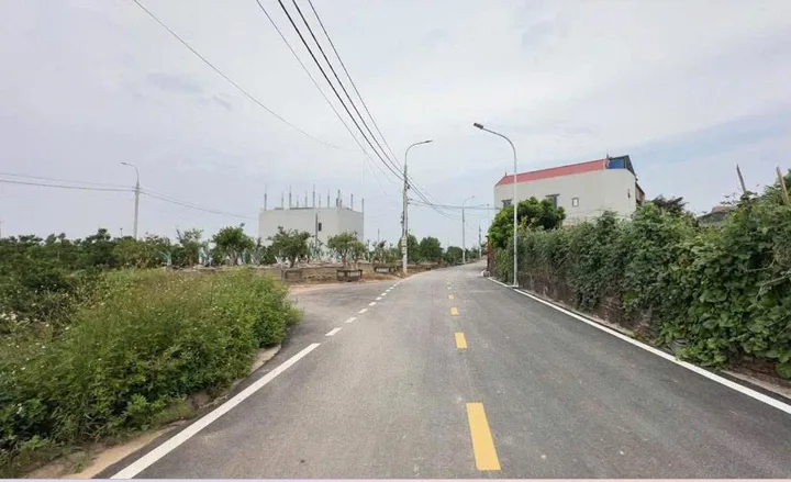 Bán Đất 100m2 có sẵn 100 m2 thổ cư giá 1.78 tỷ tại Phường Xuân Khanh Thị xã Sơn Tây Hà Nội