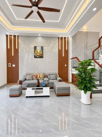 Việt kiều Mỹ về nước định cư cần bán lại căn nhà mới xây ngay cuối đường Đồng Khởi
Nhà sổ riêng, thổ cư, mới xây kiên cố