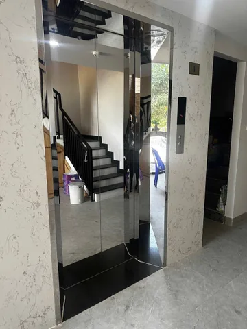Bán Tòa nhà Căn Hộ 9 Tầng MT khuê Mỹ Đông , Với diện tích 102m2 ngang 6m, Đường 7m5 cách Bãi biển chỉ 350m . Giá 28tỷ x .  Liên hệ 0987.631.499 Ms Dung - Chị Mập Bán Nhà
