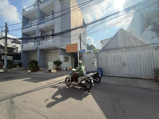 Bán Dãy Trọ HXH 6M_MT Đường 4_Tăng Nhơn Phú B_Gần Khu Kiến Thiết _Ngang 6m_Giá đầu tư